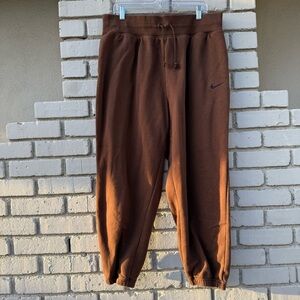 Nike Plus Sweatpants in Brown - Size 1X
